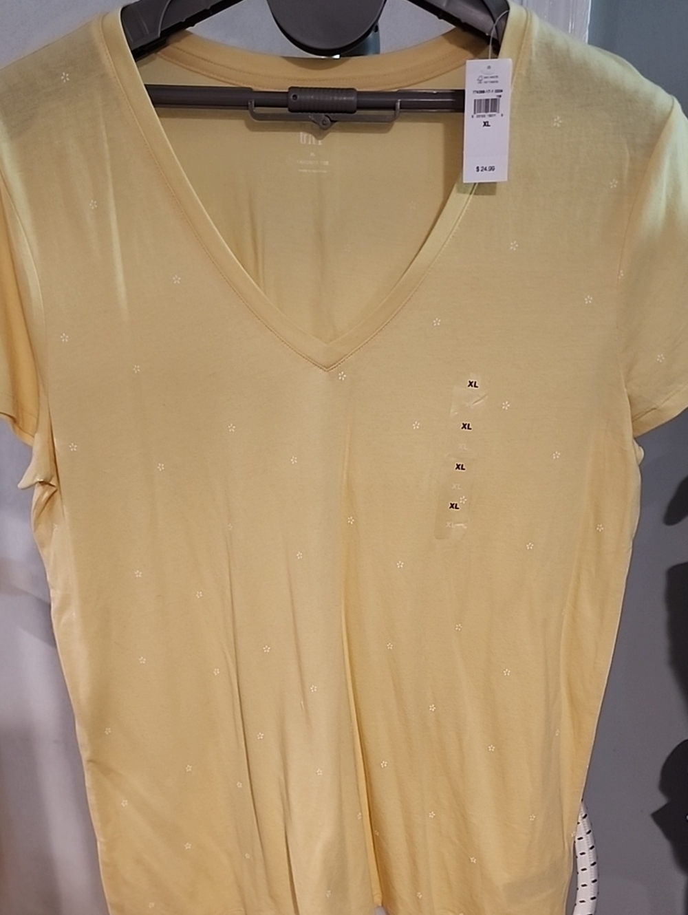 GAP Yellow V-Neck Short Sleeve Tee